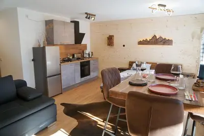 Küche/Küchenzeile in der Unterkunft Wohnung Wendelstein mit Bergblick im Inntal - zentral & ruhig