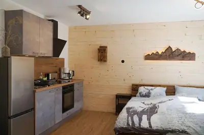 Küche/Küchenzeile in der Unterkunft Wohnung Wendelstein mit Bergblick im Inntal - zentral & ruhig