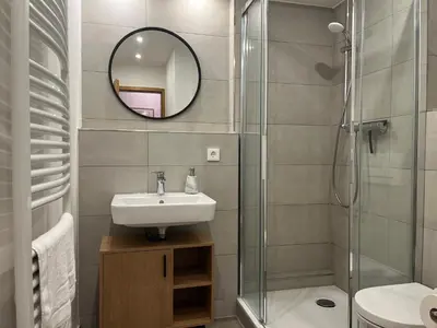 Ein Badezimmer in der Unterkunft Cozy apartment for 2 near Mering train station