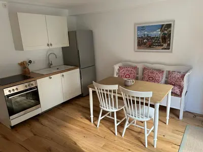 Küche/Küchenzeile in der Unterkunft Wohnung mit Terrasse am Waldrand