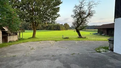 Ein Garten an der Unterkunft Landhof Rupertsdorf