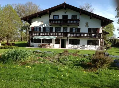 Ein Garten an der Unterkunft Bauernhof