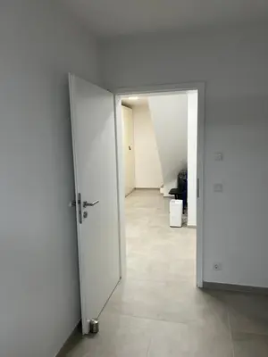 Grundriss der Unterkunft EMMA Gardencity Basement Flat