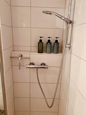 Ein Badezimmer in der Unterkunft Penthouse studio apartment with terrace near Audi