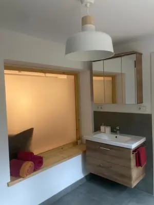 Ein Badezimmer in der Unterkunft Ferienwohnung im 5 Seenland