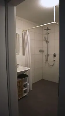 Ein Badezimmer in der Unterkunft Wohnung mit Garten in Neusäß