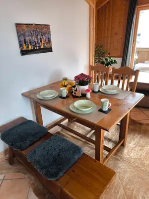 Ein Sitzbereich in der Unterkunft Ferienwohnung Fleur