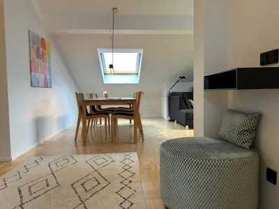 Ein Sitzbereich in der Unterkunft Ferienwohnung Kirschgarten mit Infrarot-Kabine