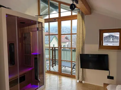 TV/Unterhaltungsangebot in der Unterkunft Ferienwohnung Kirschgarten mit Infrarot-Kabine