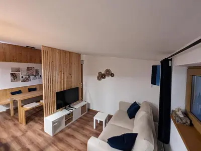 TV/Unterhaltungsangebot in der Unterkunft Ferienwohnung Goasnstoi - mit HotTub und Bergblick im Inntal