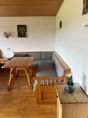Ein Sitzbereich in der Unterkunft Ferienwohnung am Bauernhof