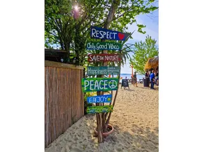 Ein Strand an oder in der Nähe des Ferienhauses