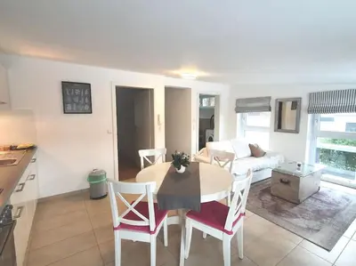 Ein Sitzbereich in der Unterkunft Wohnen am Waldrand