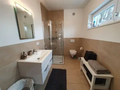 Ein Badezimmer in der Unterkunft Wohnen am Waldrand