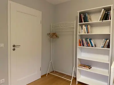 Die Bibliothek in der Ferienwohnung