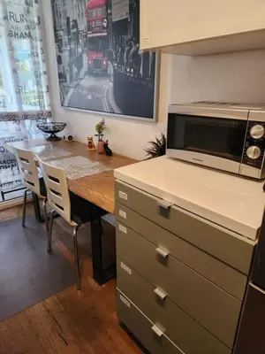 Küche/Küchenzeile in der Unterkunft Ferienwohnung Apartment modern, bis 4 Personen, Altstadt fußläufig