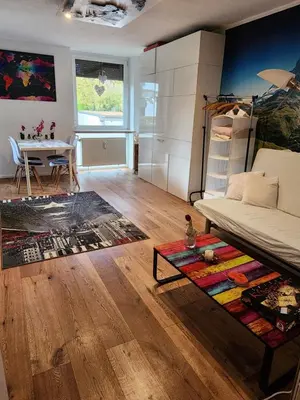 Ein Sitzbereich in der Unterkunft Ferienwohnung Apartment modern, bis 4 Personen, Altstadt fußläufig