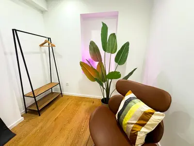 Ein Sitzbereich in der Unterkunft ma suite - urban apartment city center - private parking 2-4P