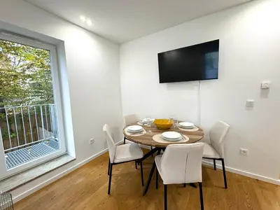 TV/Unterhaltungsangebot in der Unterkunft ma suite - urban apartment city center - private parking 2-4P