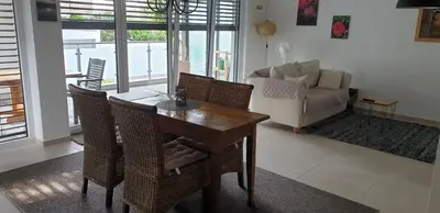 Ein Sitzbereich in der Unterkunft Ferienwohnung Kolpingstraße