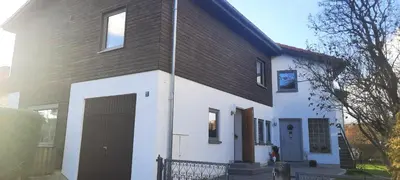 Das Gebäude in dem sich die Ferienwohnung befindet