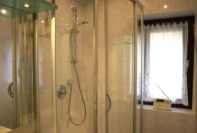 Ein Badezimmer in der Unterkunft Traumhafte Ferienwohnung Andechs