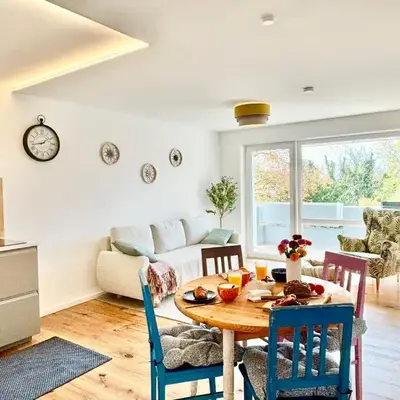 Snug Stays 5 - Design Apartment mit Sonnenbalkon