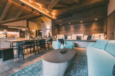 Ein Sitzbereich in der Unterkunft LIVALPIN Residence - with private Sauna & Whirlpool