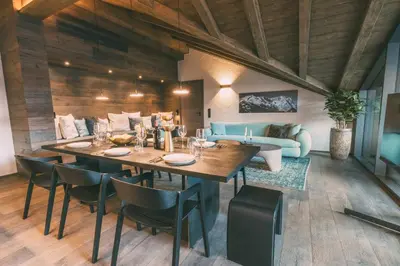 Ein Sitzbereich in der Unterkunft LIVALPIN Residence - with private Sauna & Whirlpool