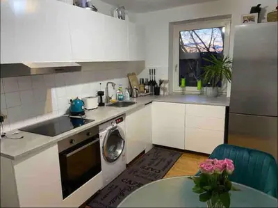 Küche/Küchenzeile in der Unterkunft Beautiful 2-bedroom apartment in Munich center