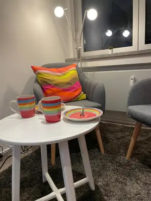 Ein Sitzbereich in der Unterkunft Modernes City-Apartment Nähe Uniklinikum und Zentrum