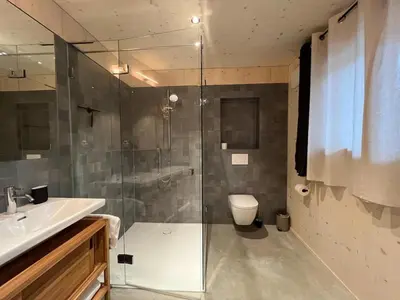 Ein Badezimmer in der Unterkunft Ferienwohnungen Bergufer