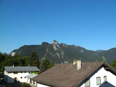 Ein allgemeiner Bergblick oder ein Berglick von der Ferienwohnung aus