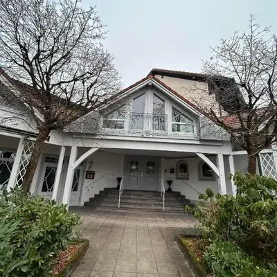 2-Rent Group Hostel Rooms AUB162