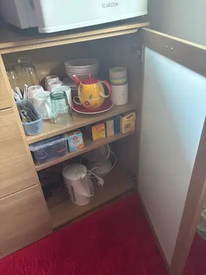 Küche/Küchenzeile in der Unterkunft 1 Privatzimmer möbliert gut ausgestattet und gute Anbindung Bus Bahn