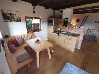 Küche/Küchenzeile in der Unterkunft Almhütte Schliersee