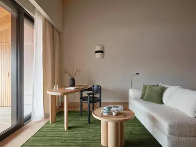Ein Sitzbereich in der Unterkunft Chiemgauhof Lakeside Retreat