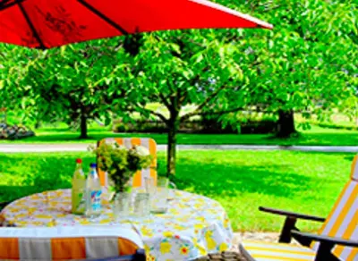 Ein Garten an der Unterkunft Alter Ledererhof