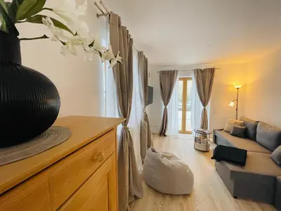 Ein Sitzbereich in der Unterkunft Ferienwohnung 'Breitenstein' am Schliersee