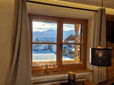 Ein allgemeiner Bergblick oder ein Berglick von der Ferienwohnung aus
