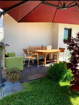 Ein Garten an der Unterkunft Bright new studio 43m2 with a beautiful garden