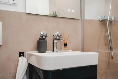 Ein Badezimmer in der Unterkunft Studio CLOUD 21 Augsburgs atemberaubendster Ausblick