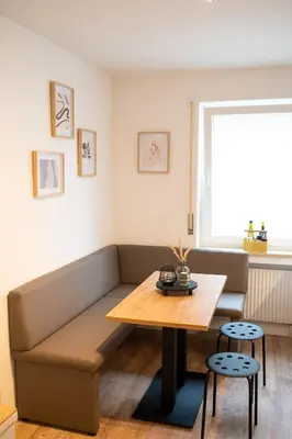 Ein Sitzbereich in der Unterkunft Platz für 8 Pers - C4S Come4Stay Monteure 