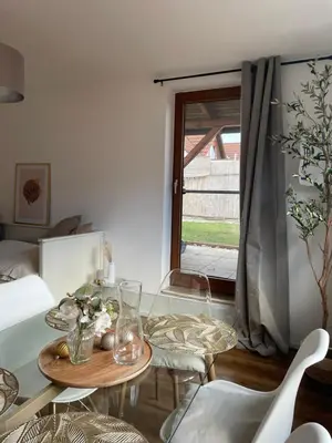 Ein Sitzbereich in der Unterkunft Stylisches Apartment mit Dachterrasse und Whirlpool