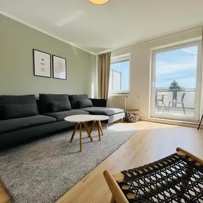 Modern 2-Bedroom Apartment Near Messe 2-4 Guests