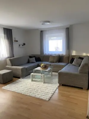 Ein Sitzbereich in der Unterkunft Gemütliches Haus zentral gelegen