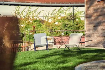 Ein Garten an der Unterkunft Haus Herzbluat
