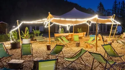 Ein Garten an der Unterkunft Wendelstein Mountain Camp