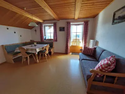 Ein Sitzbereich in der Unterkunft Wörle, Ferienhof