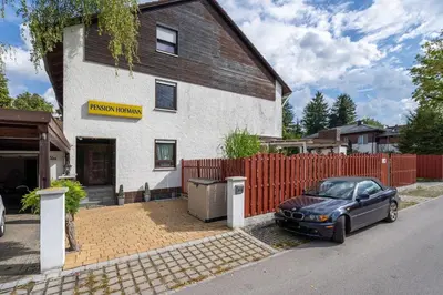 Das Gebäude in dem sich die Ferienwohnung befindet